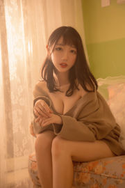 [Net Red COER] Zhou Ji é um coelhinho fofo - suéter retrô