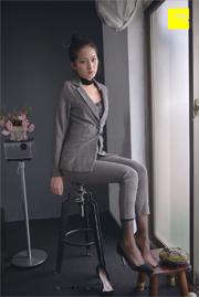 Xiaoxiao "Stoking Jaring Pendek, Celana Panjang dan Tempat Kerja" [Iss to IESS] Silky Foot Bento 241