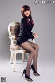 [丽柜贵足学院]モデルXiaoqian「ブラックシルクハイヒールプロフェッショナルウェア」美しい脚と翡翠の足写真写真