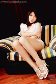 Modelo Wen Jing "Palavras secretas da casa privada" [丽 柜 LiGui] Belas pernas e pés de jade foto imagem
