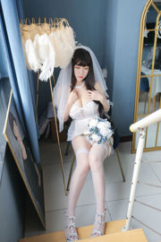 [COS Welfare] Свадебное платье Busty Cat Nine Sakura с длинными волосами