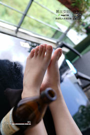 [MussGirl] No.050 The bare-footed goddess Xiaoyu is only willing to be your beautiful foot lady in silence