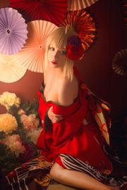 Coser Chihiro-sama "Nero's Kimono"