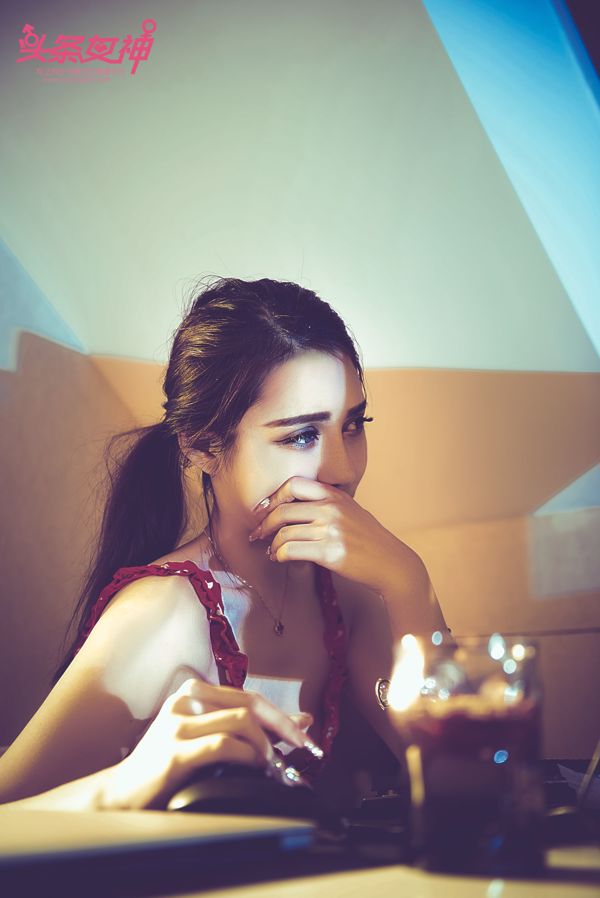 "La quinta personalidad" [Headline Goddess Toutiaogirls]
