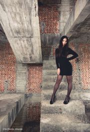 【台湾若手モデル】ジェニー「ブラックシルクアウトサイドシューティング」