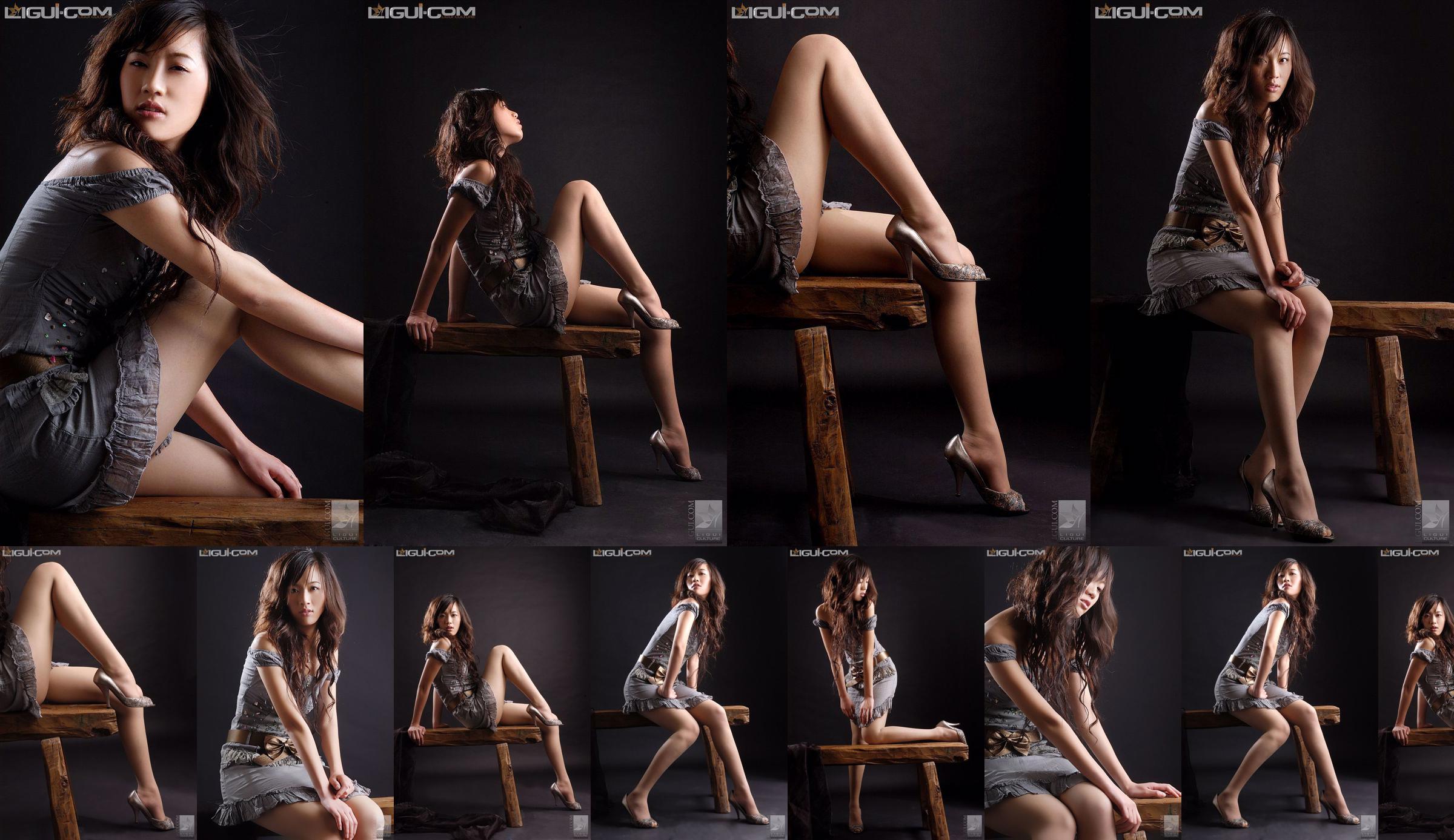 Modelo Wang Xin "Yi Ren sentado sozinho, lindos olhos desfocados" [丽 柜 LiGui] Foto do pé de seda No.750cdc Página 4